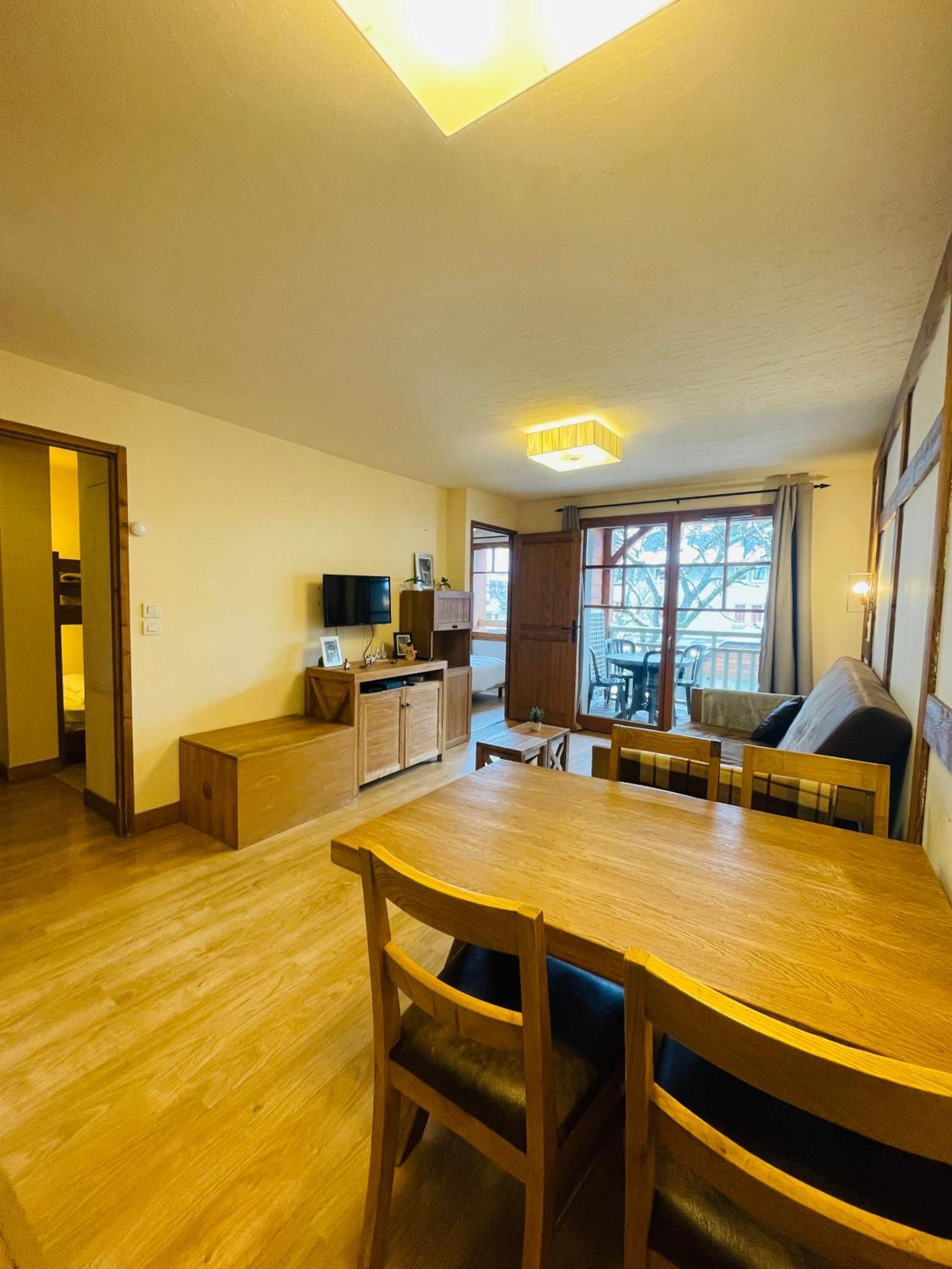Appartements Avec Piscine Interieure Sauna Parking Etage 1 Au Centre Du Village Dans Residence Cami Real Saint-Lary-Soulan Zewnętrze zdjęcie