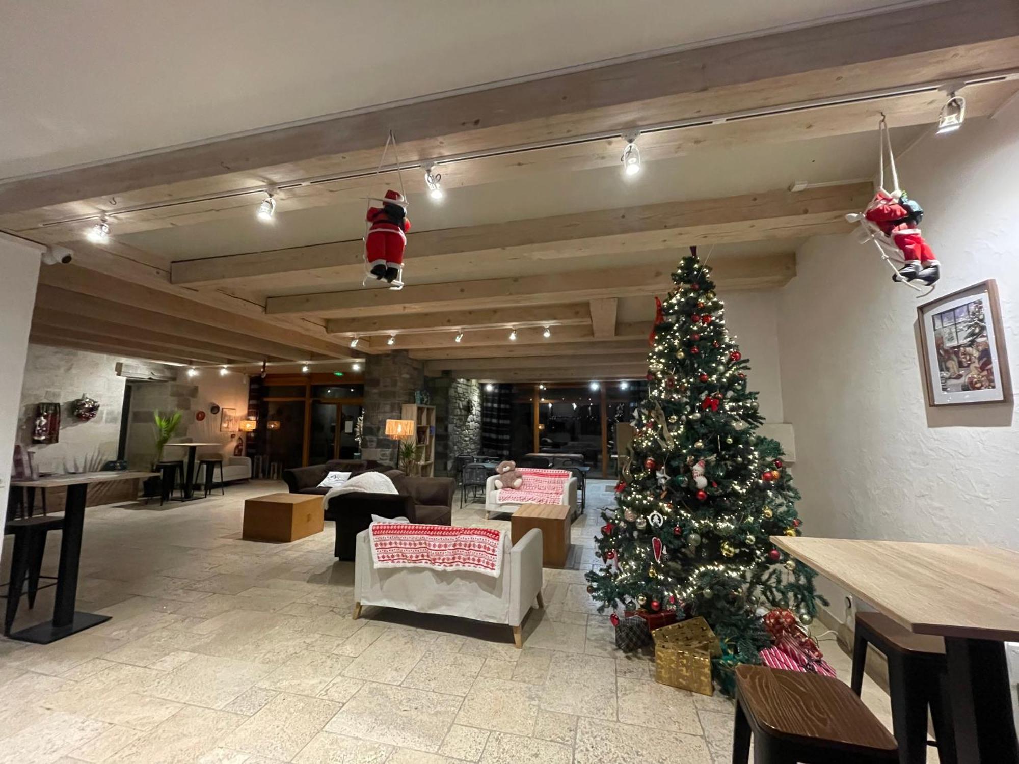 Appartements Avec Piscine Interieure Sauna Parking Etage 1 Au Centre Du Village Dans Residence Cami Real Saint-Lary-Soulan Zewnętrze zdjęcie